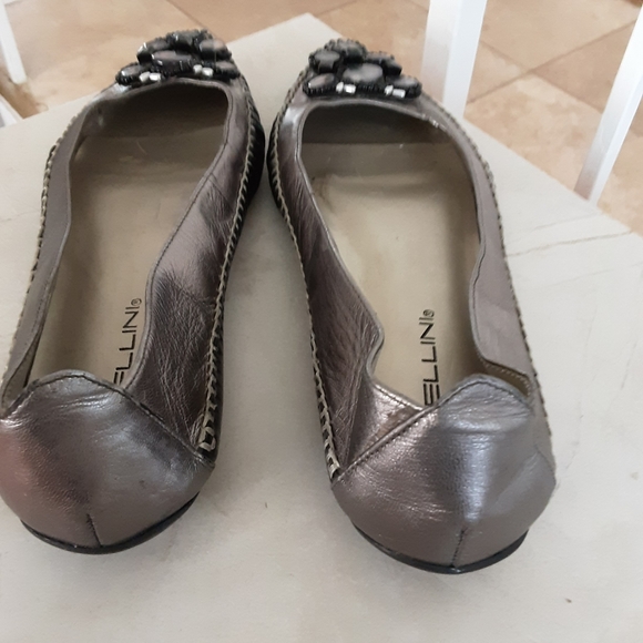 Bellini Pewter Skimmer Flat with Decorative Beading - Picture 3 of 3